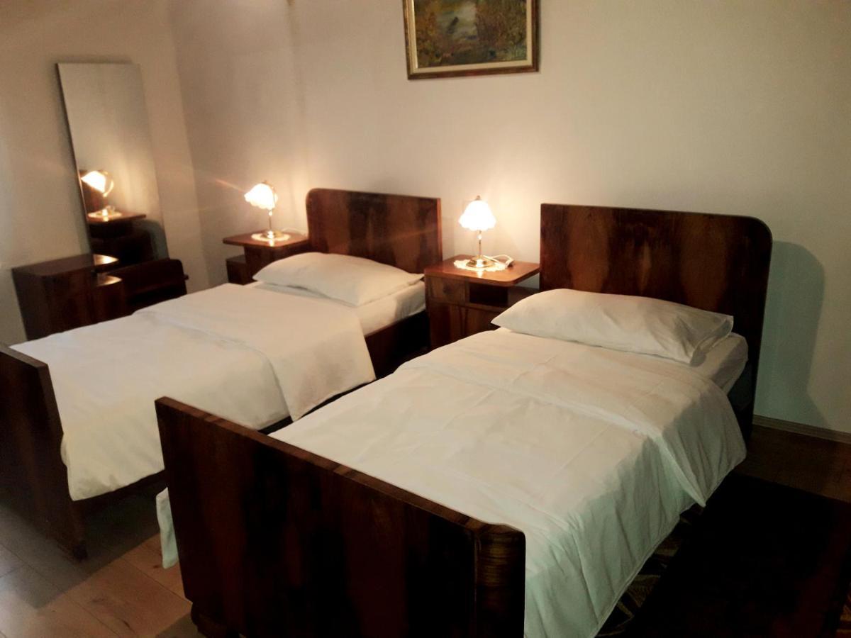 Casa Istriana Nona Pina Villa Kastelir Luaran gambar